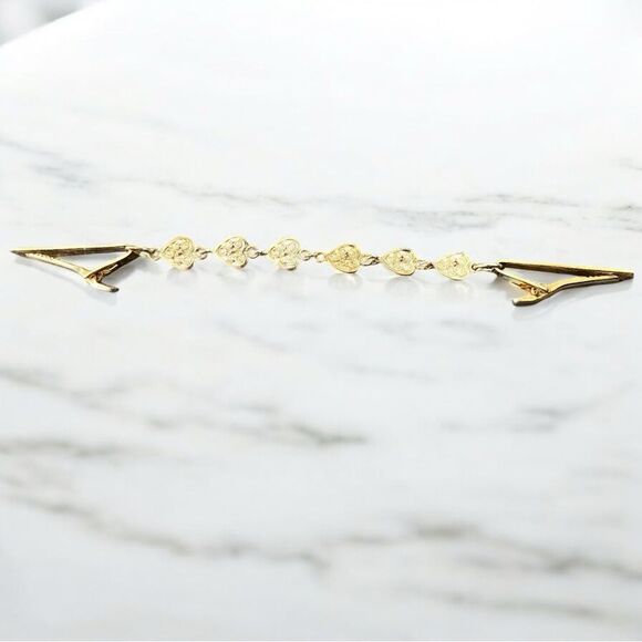 Vintage Gold Tone Scarf/Tie Clip with Heart Shape Decorative Design - Picture 1 of 3